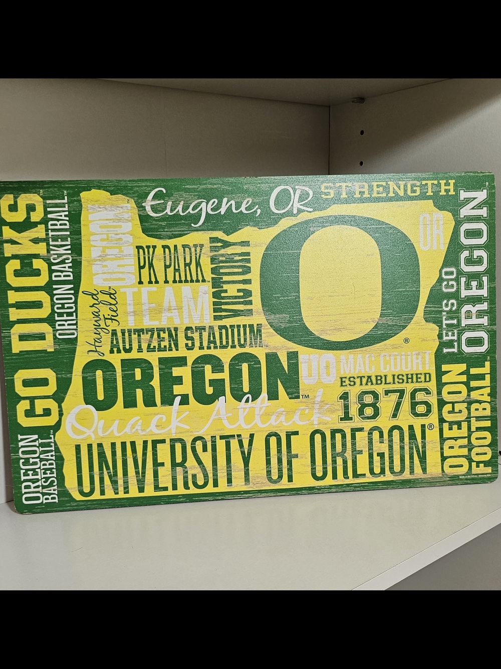 University of Oregon Wall Art - Green & Yellow